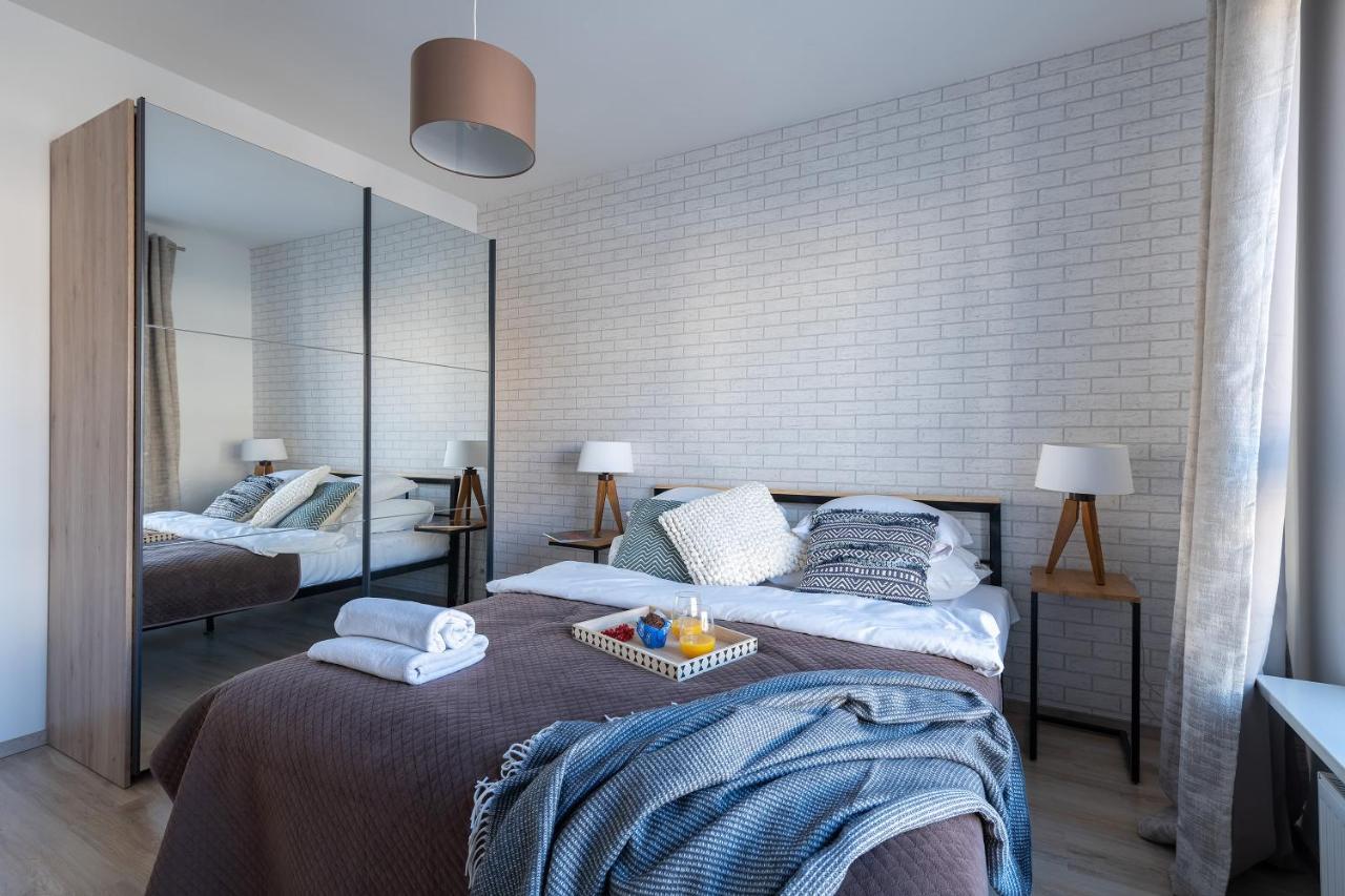 P&O Serviced Apartments Group Komputerowa Warsaw Ngoại thất bức ảnh